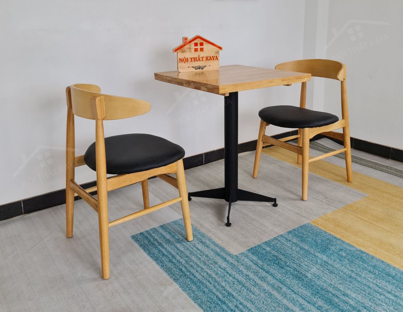 Luna 2 Ghế + Bàn Chân Sắt Ky-gh 102 (3)